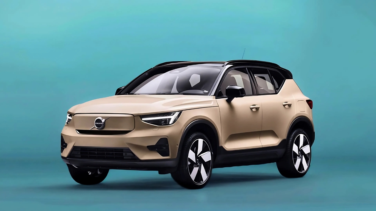 Volvo EX40 Electric Car